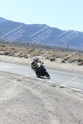 media/Dec-01-2025-Moto Forza (Mon) [[2daa91e15f]]/3-Beginner Group/Session 3 (Turn 16 Inside)/